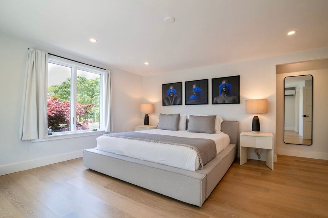 Edgartown Designer Retreat With Pool & Hot Tub