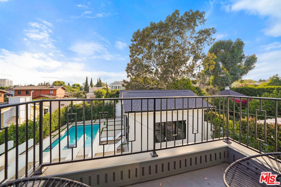 Fairmont Reserve, S Bundy Dr, 90049