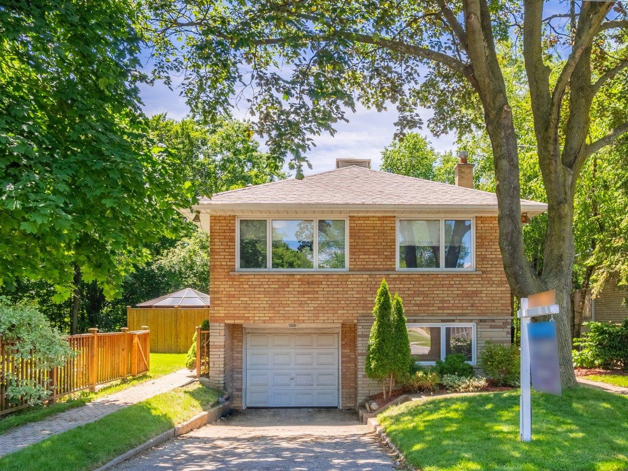 59 Florens Ave