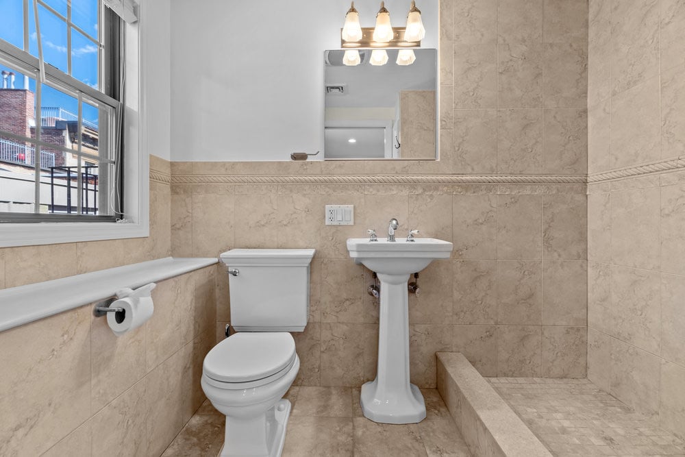 11 Wiget Street, Unit 11-4
