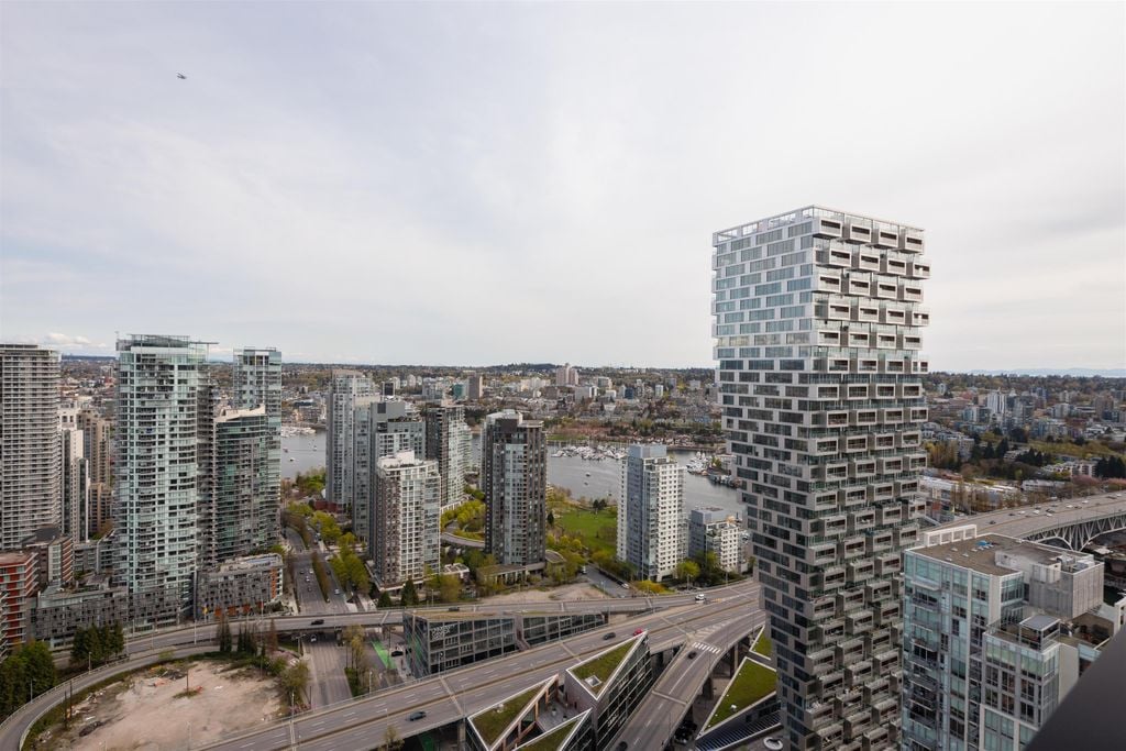 889 Pacific St, #3801