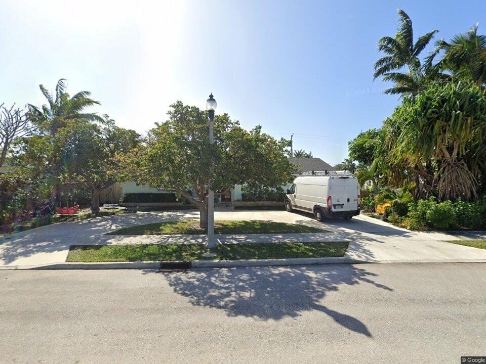 366 Hunter Street
