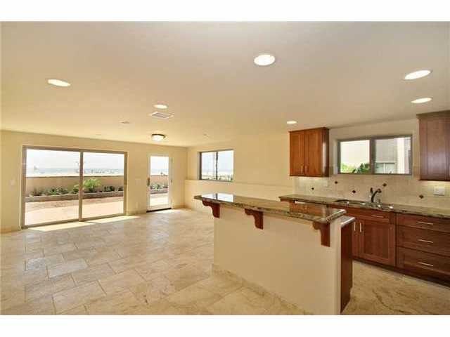 2743 Ocean Front Walk #1