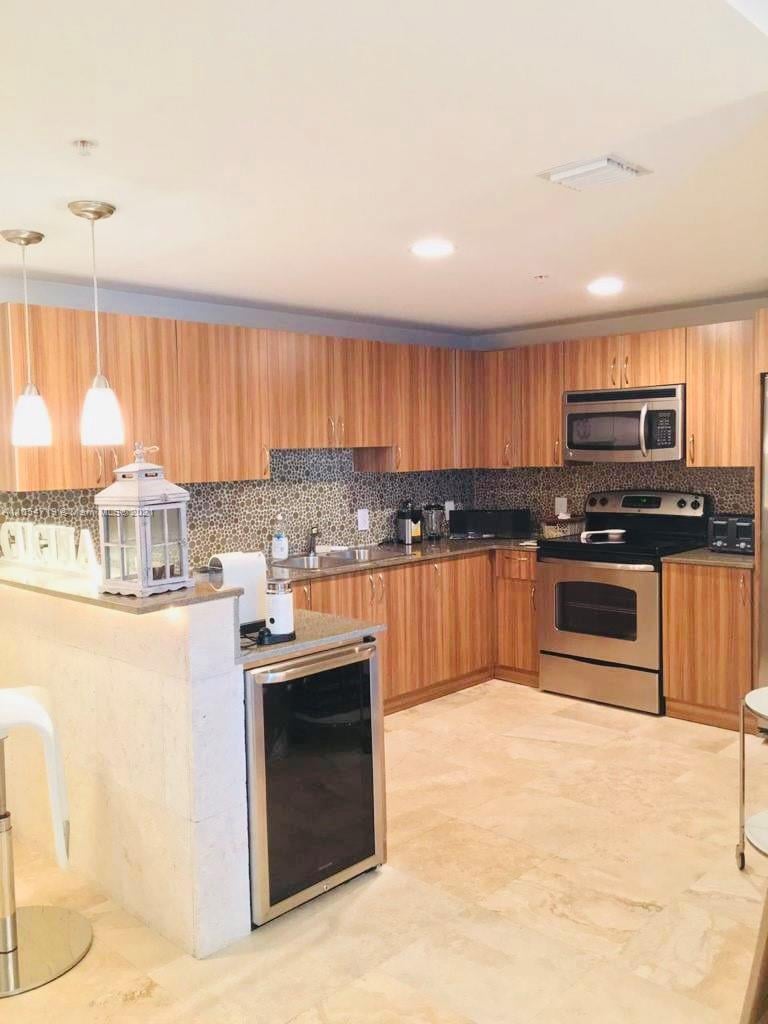 6305 Indian Creek Dr Unit #5F
