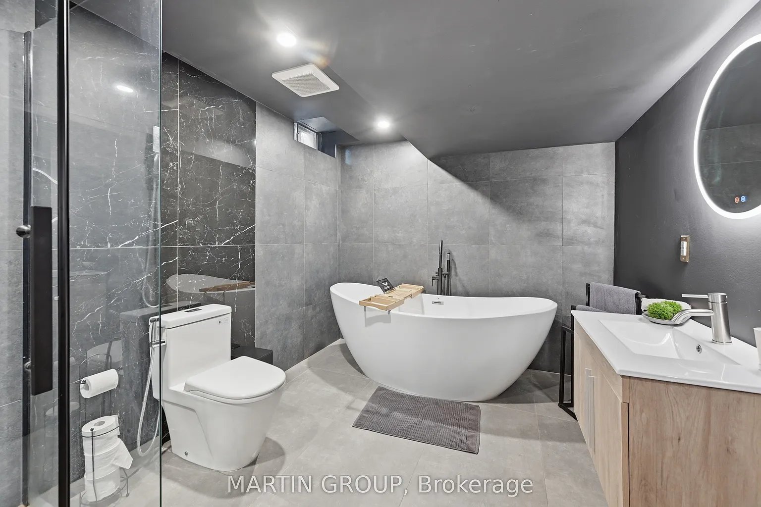 376 Carrier Ln