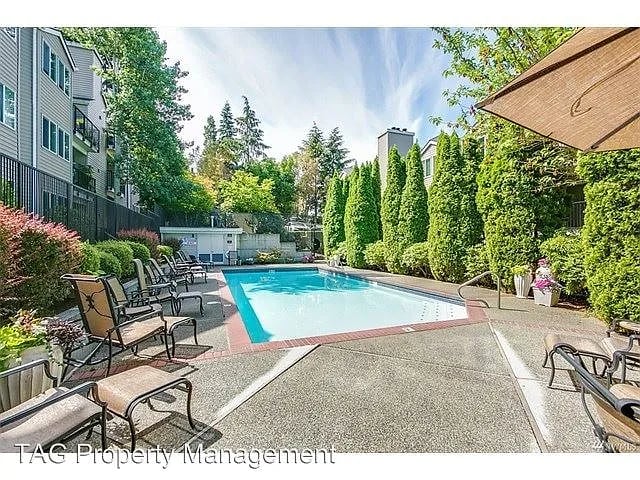 9838 NE 122nd St APT Q301