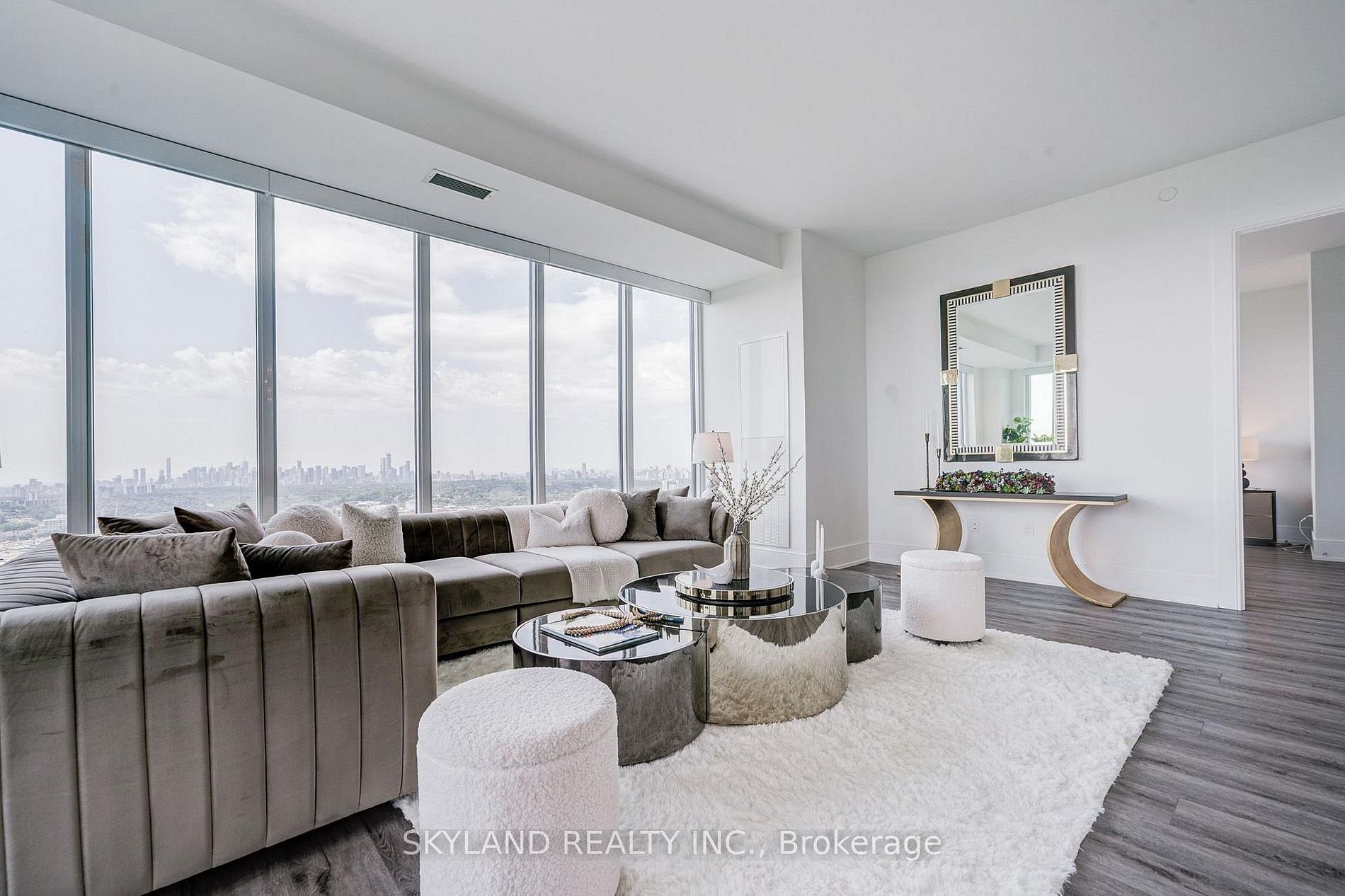 LUXURY IN TRIDEL