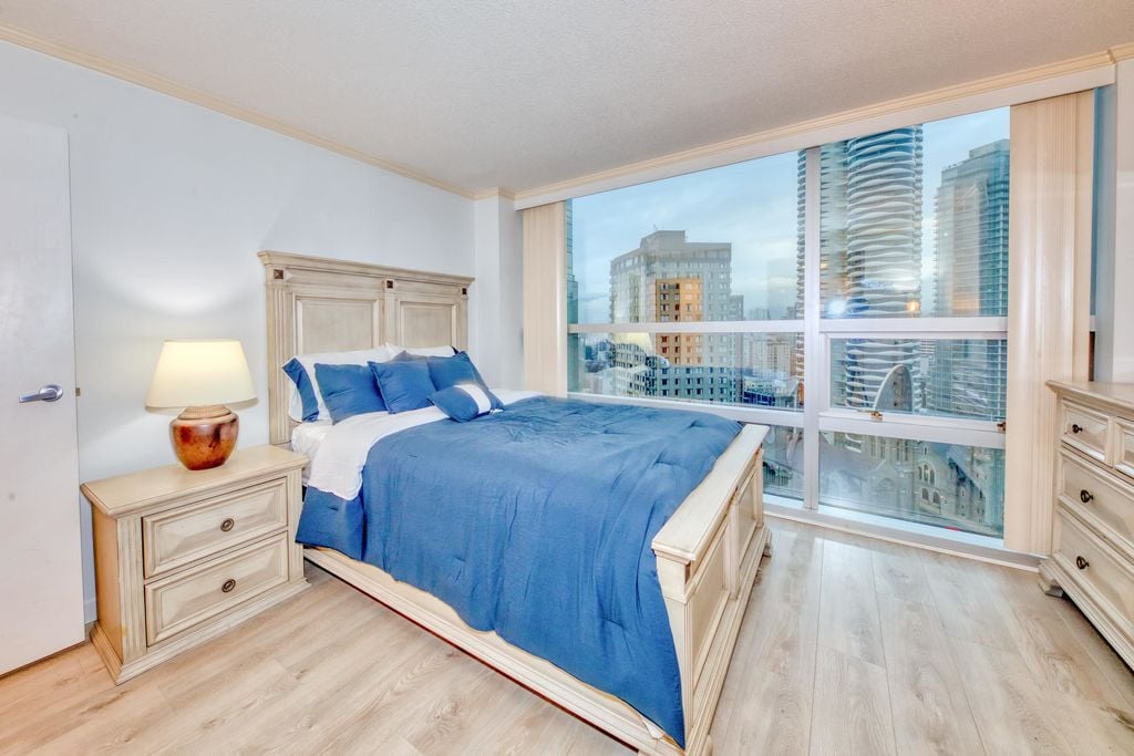 1050 Burrard St, #2303