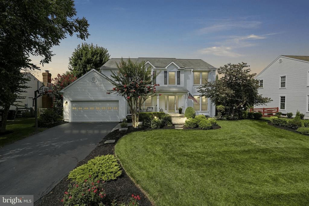 20048 Great Falls Forest Dr