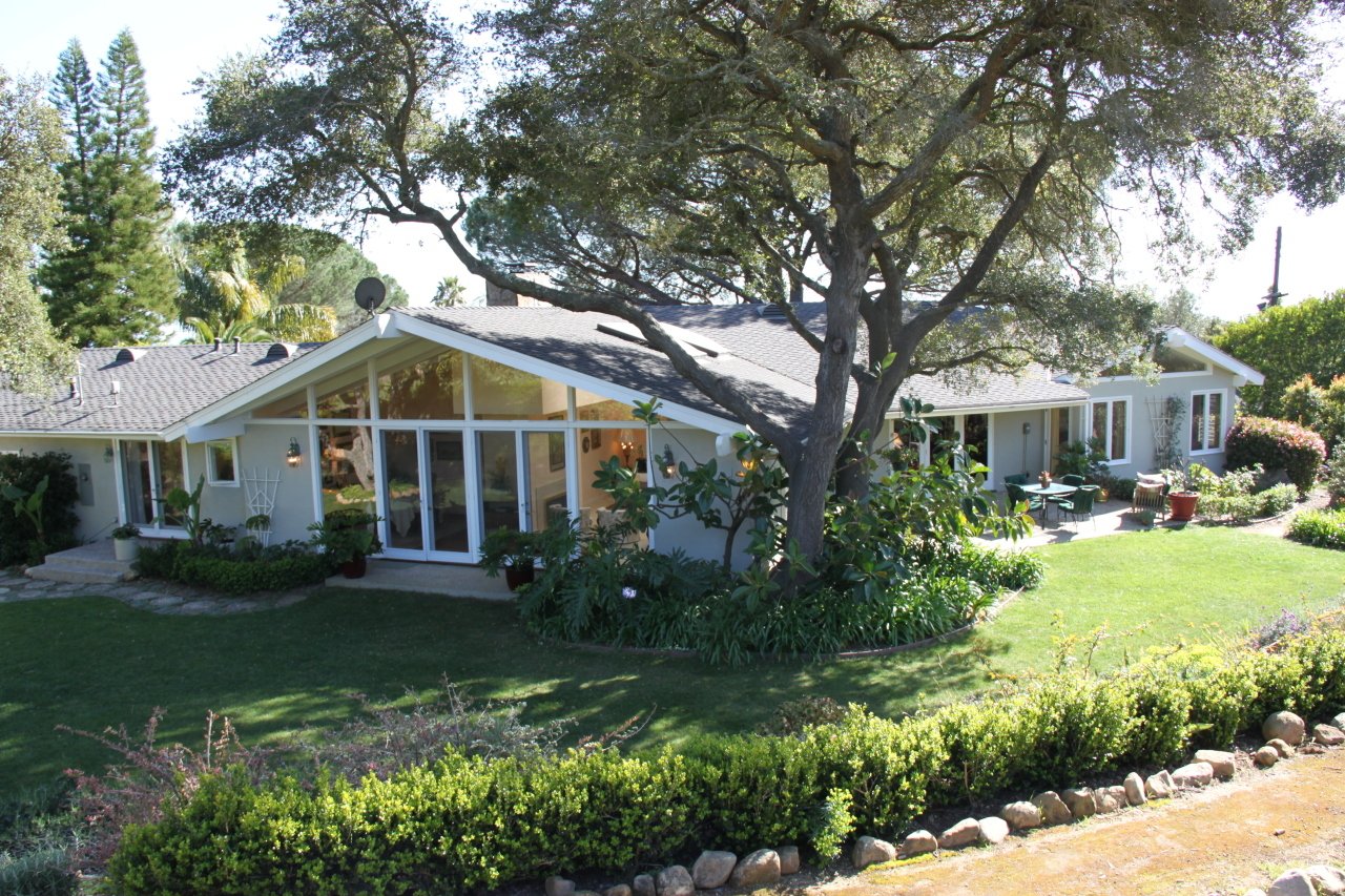 1661 Las Canoas Rd