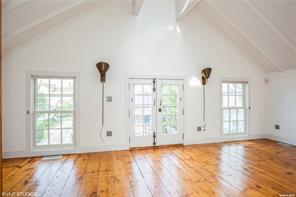 516 Main Street Carriage House