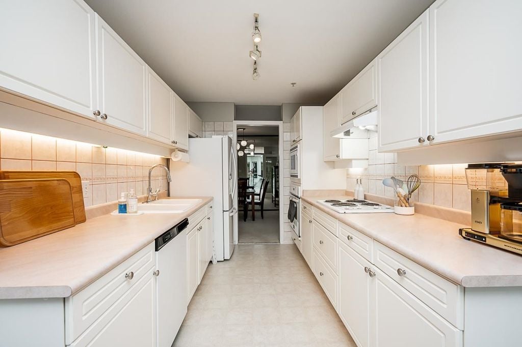 3680 Banff Ct, #106