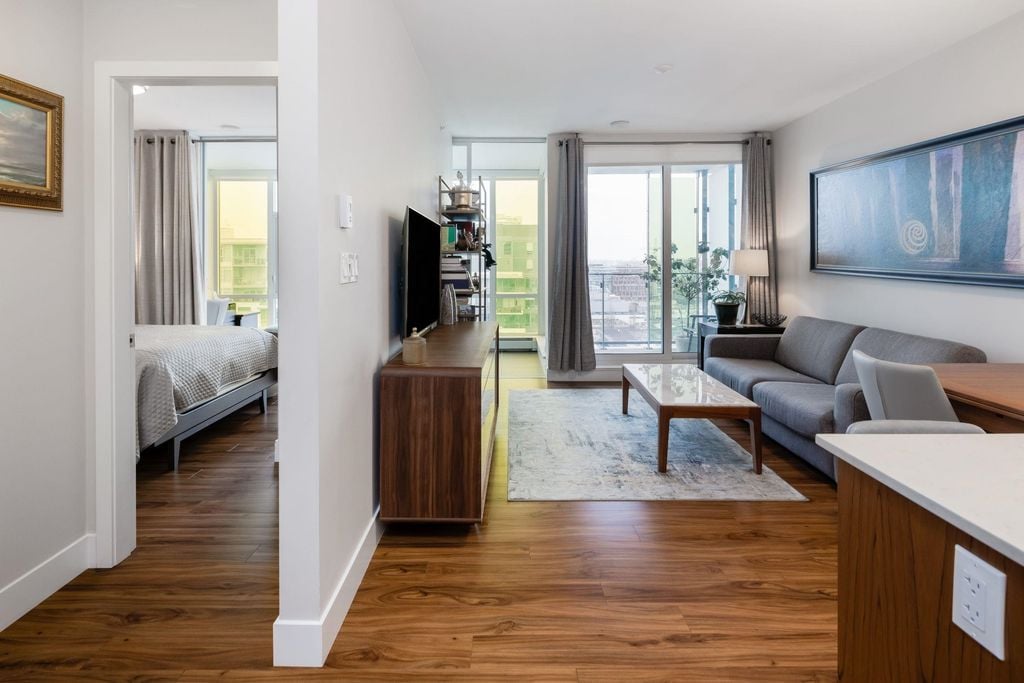 159 W 2nd Ave, #1603