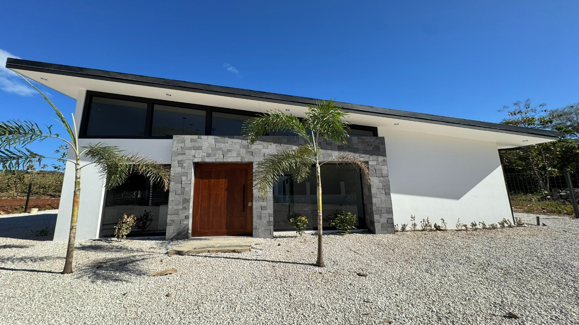 Villa Luz: Tropical Modern Home for Sale in Rancho Pinilla