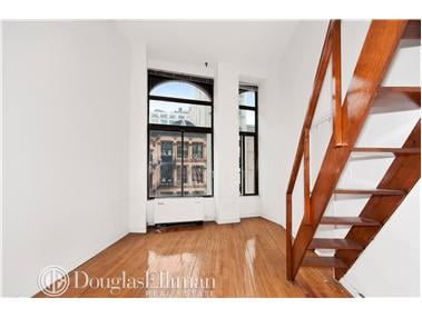 67 E 11th St, #523