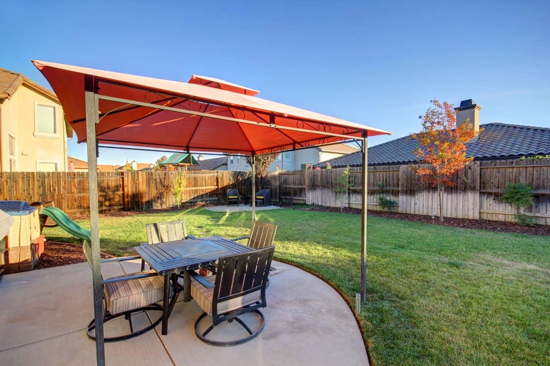 Gorgeous Lincoln 5 Bedroom Home for Sale!