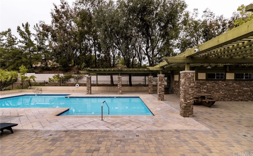 21832 Caminito Dr