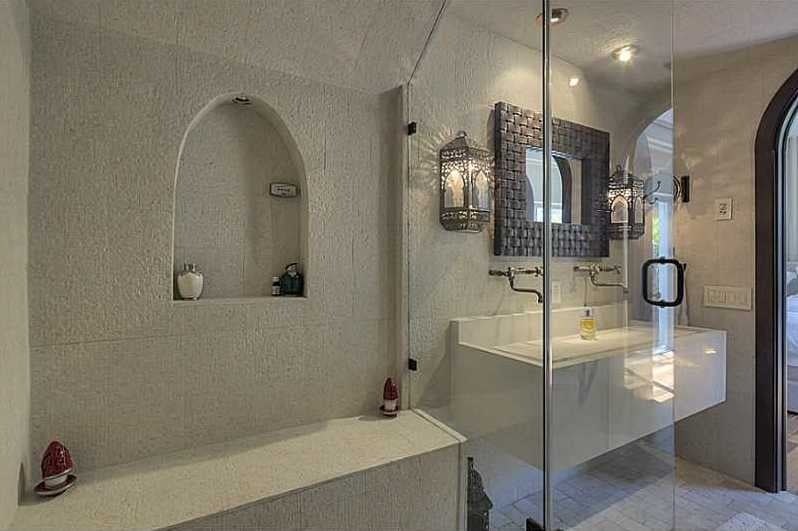 $1.2M Luxe Sofi Loft Sells by Giordana Spadei