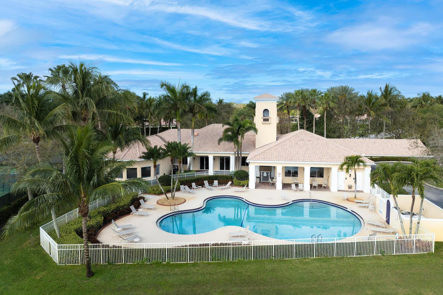 1321 Saint Lawrence Dr