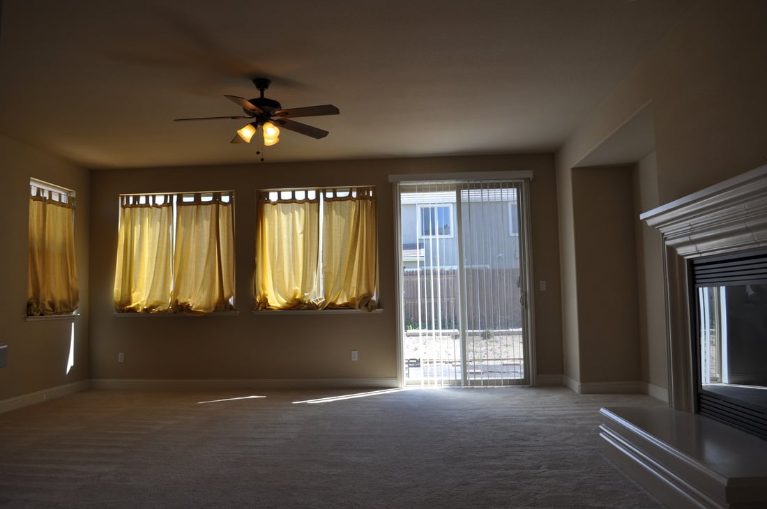 Short Sale in West Sacramento! 3855 Otay St. West Sacramento, CA 95691
