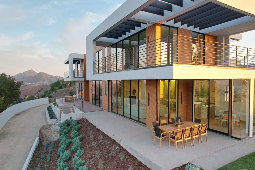 Mulholland Hwy, 90265