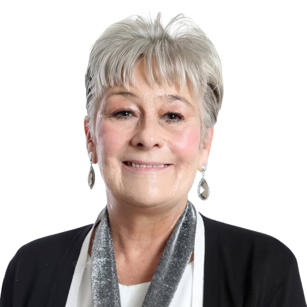 Lori Davidge Las Vegas, NV Real Estate Agent Headshot