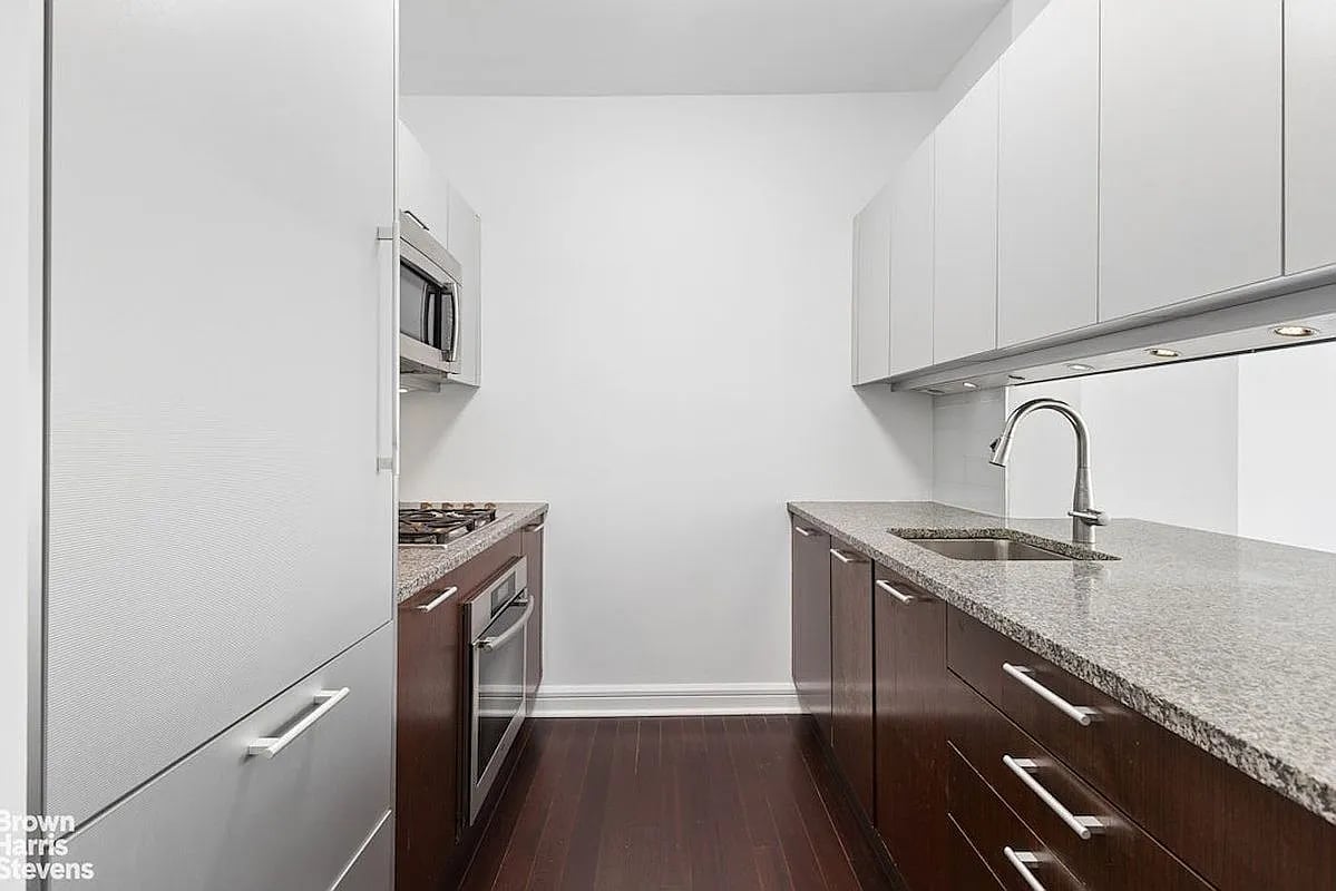 100 Riverside Blvd #5B