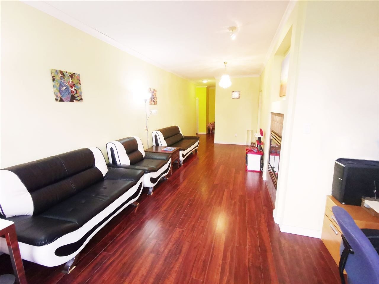 588 12th St, #301