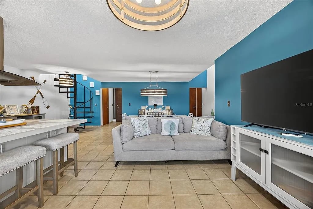 505 FRANCISCO CAMACHO #505