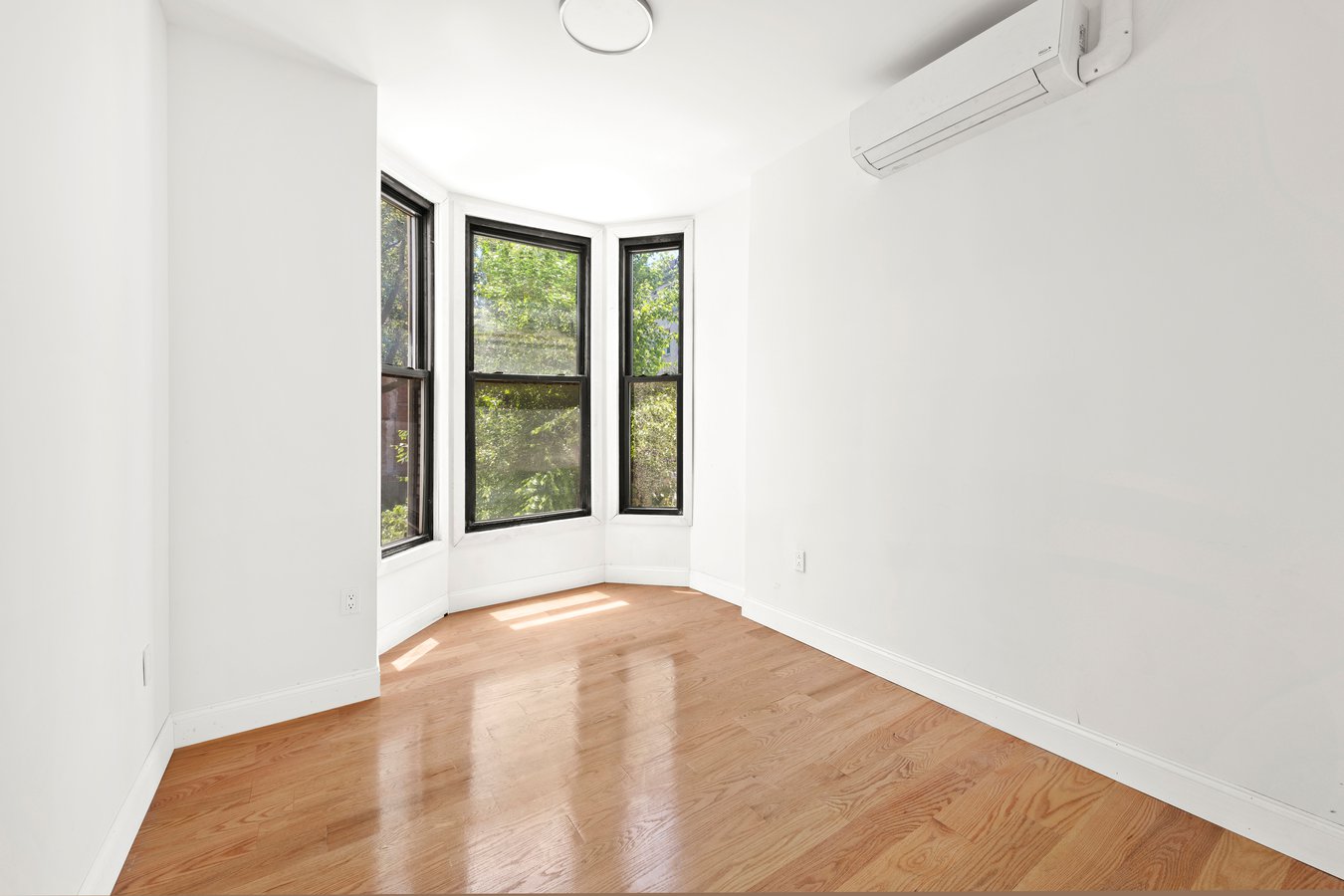 69 LEWIS AVE