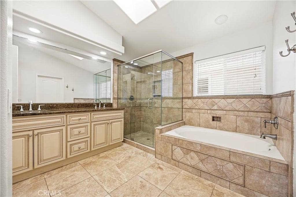 3129 San Helena Dr