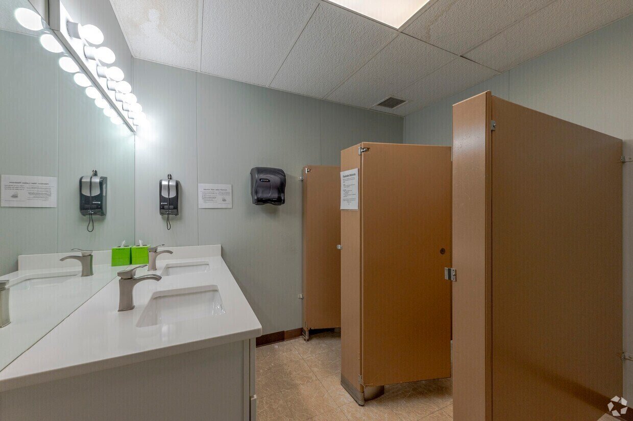 For Lease | 13,000 SF Two-Level Office Space | Prime Location Near I-95 & Downtown New Haven