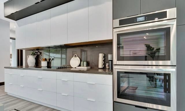 19513-19515 Cantara St