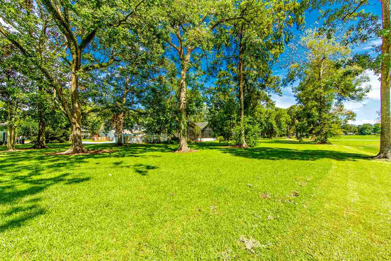 401 Oak Alley Drive