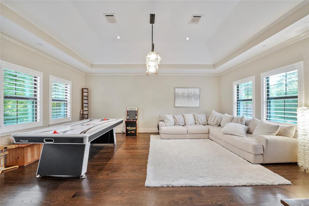 11313 Surrey Oaks Ln