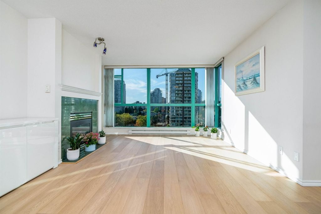 5833 Wilson Ave, #1005