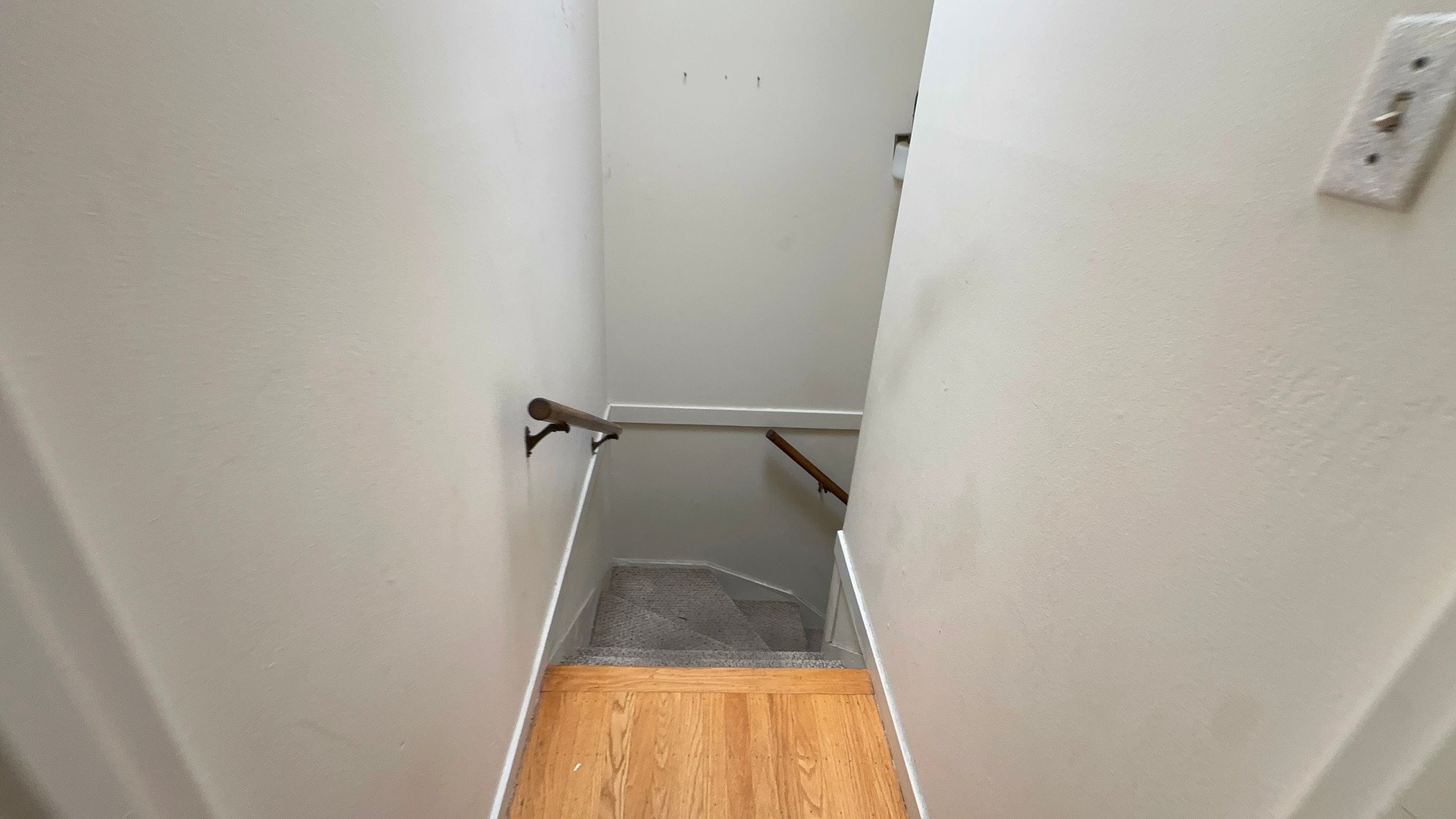 2483 37th Avenue · Photo 29
