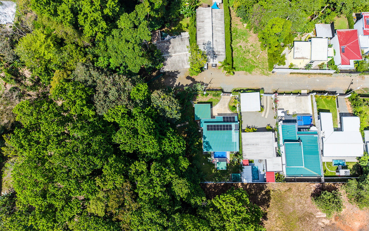 Home Near Downtown Uvita with Private Forest and Creek