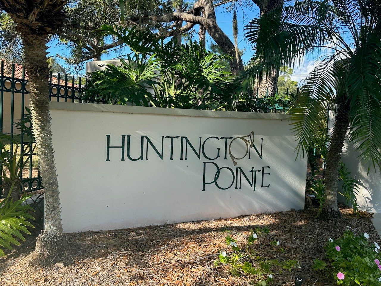 Huntington Pointe