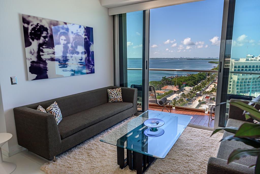 Condo | Lahia