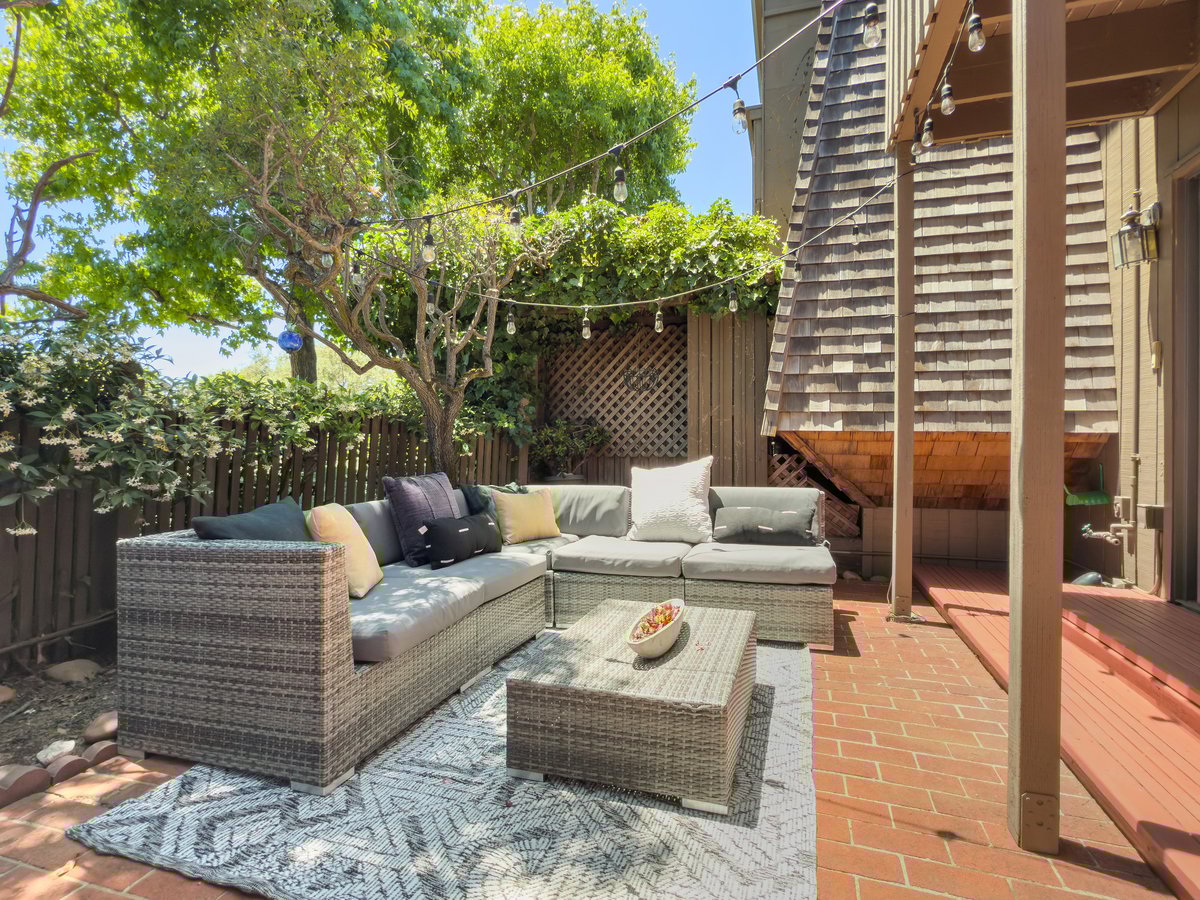 15 Sulgrave Lane, San Rafael