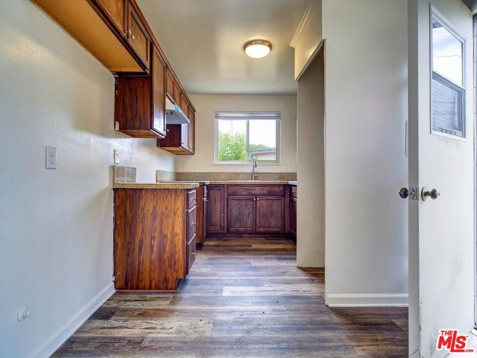 1316 N 6th Place