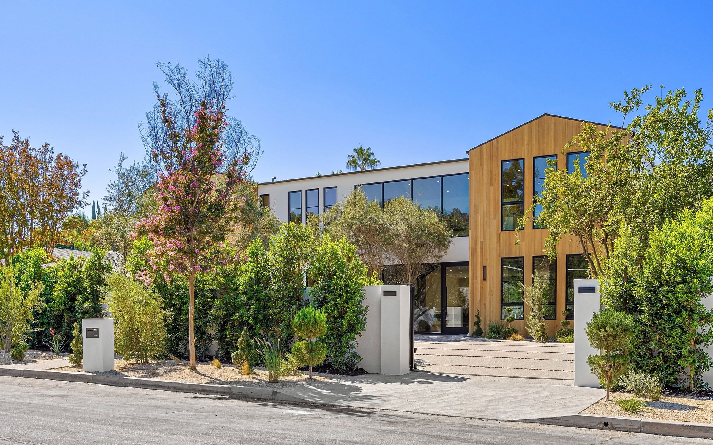 Jamie Matzdorff Real Estate