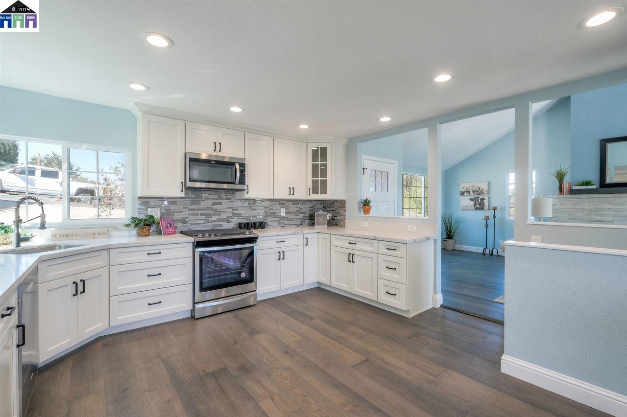 154 Renfrew Ct
