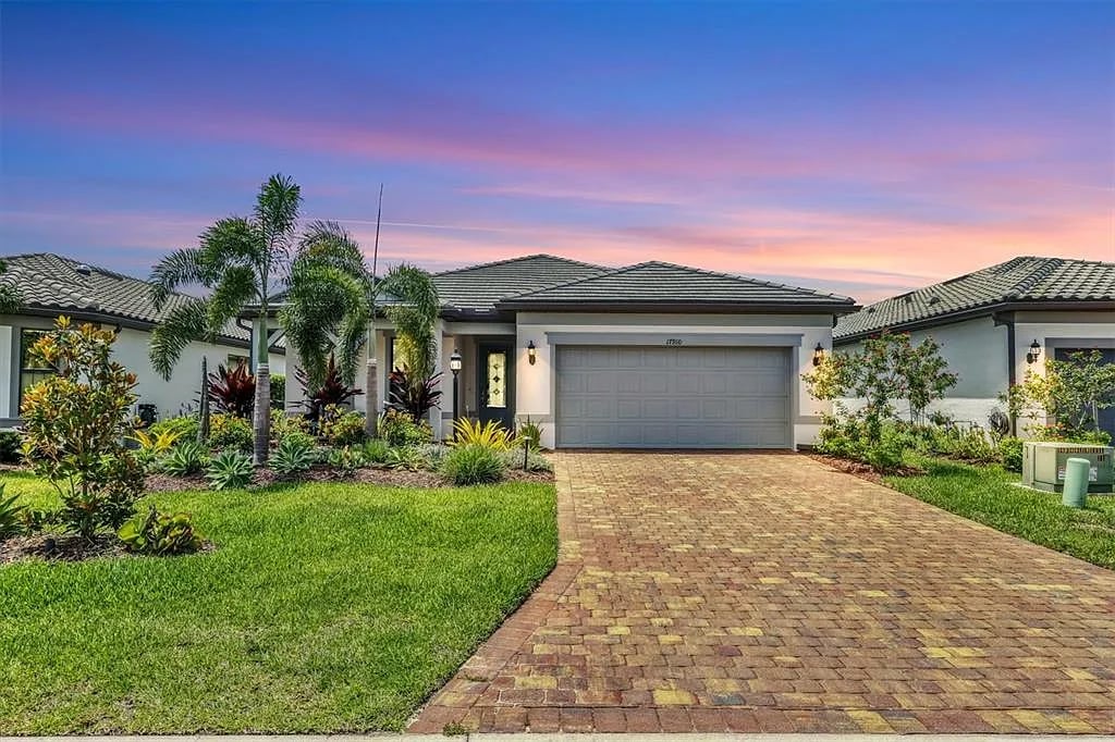 17910 Waterville Pl