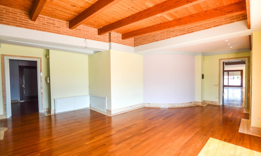 Perfect Penthouse with Panoramic Beachfront Views