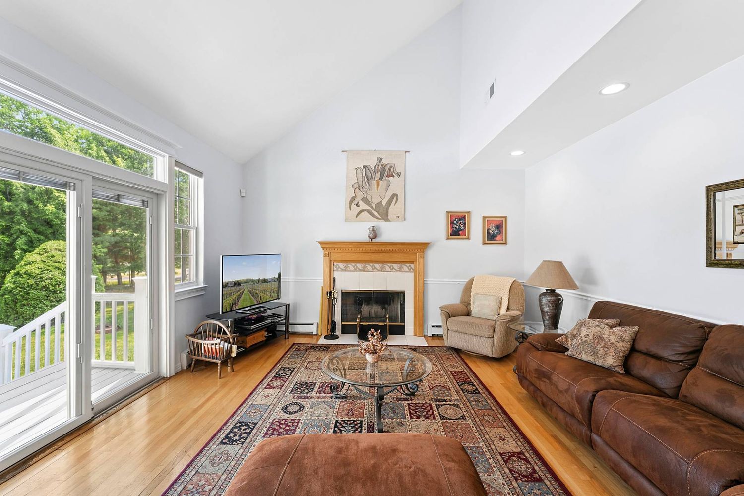 Quogue Elegance in Coveted Southampton Pines