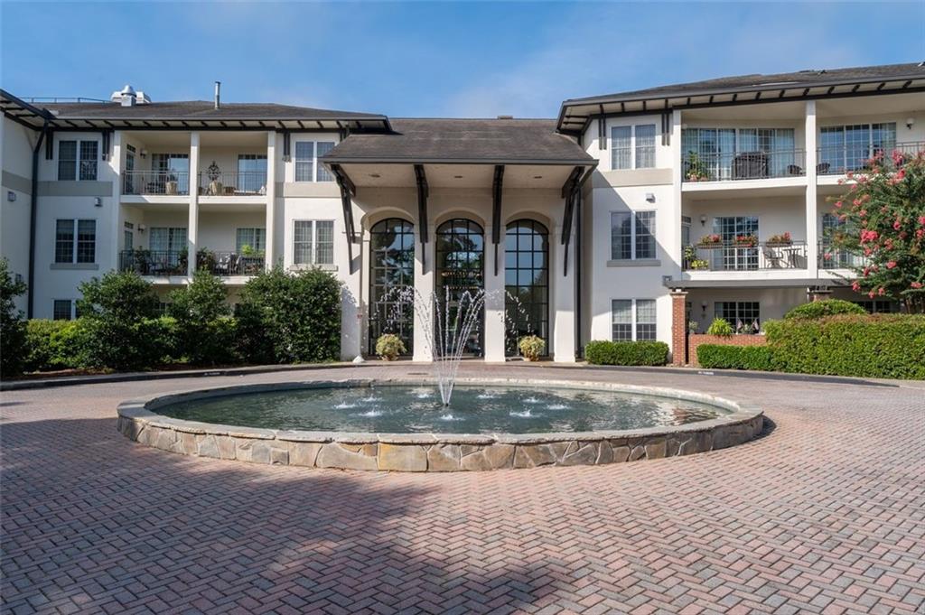 The West Paces Condominiums