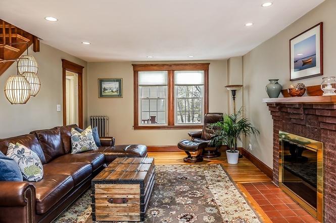 1921 Commonwealth Ave