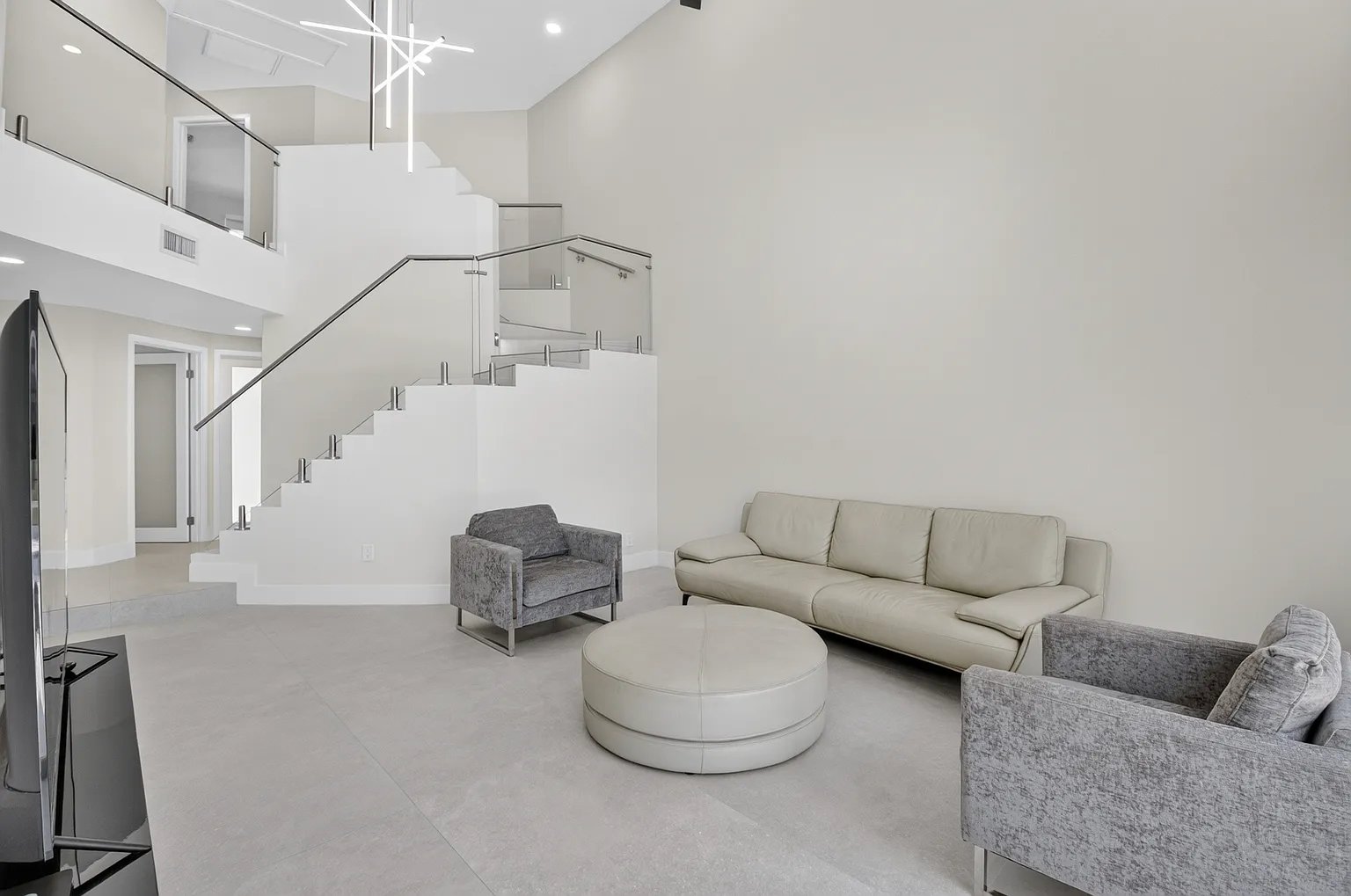 2103 NW 53rd Street